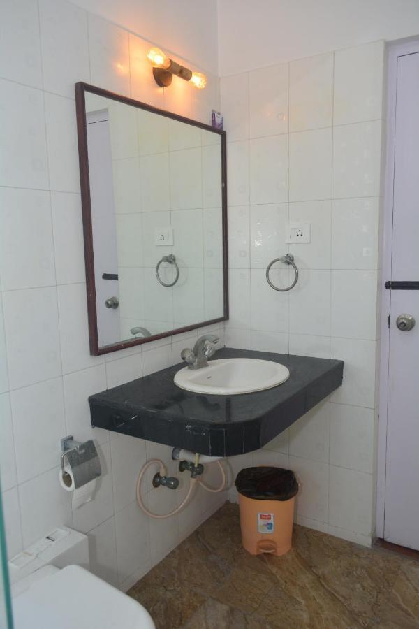 Dejavu Hotel Kojambuttúr Kültér fotó