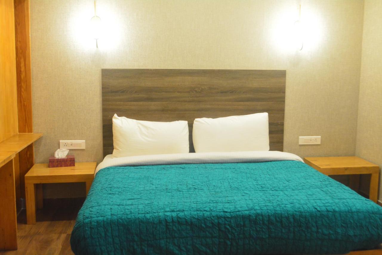 Dejavu Hotel Kojambuttúr Kültér fotó